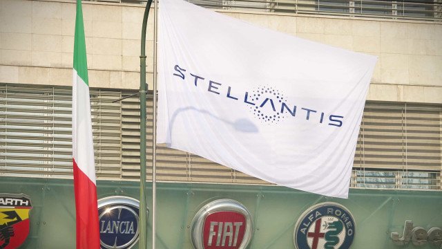 Stellantis quer vender carros híbridos no hemisfério Sul como alternativa aos elétricos