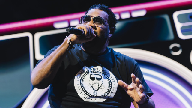 Rapper Fatman Scoop morre aos 53 anos após se sentir mal no palco