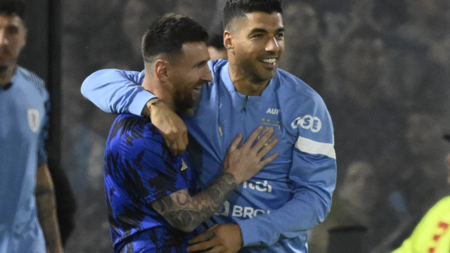 Lionel Messi reage ao ‘adeus’ de Luis Suárez ao Uruguai: "Você é único"