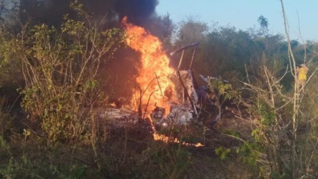 Dois mortos após queda de helicóptero que pegou fogo em Pernambuco
