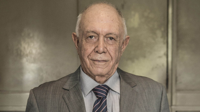 Morre Roberto Frota, ator de novelas como ‘Vale Tudo’ e ‘Terra e Paixão’, aos 85 anos