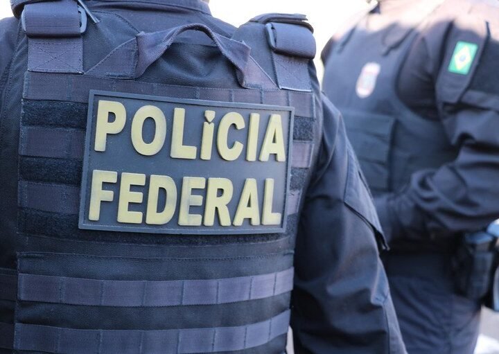 Operação mira facção suspeita de cobrar taxas ilegais e controlar associação de moradores