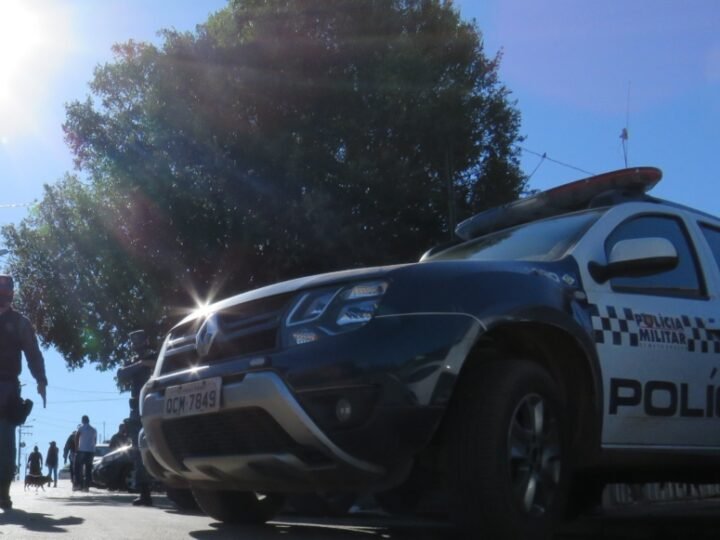 Homem é preso após invadir casa e ser flagrado em ato obsceno diante de quarto infantil