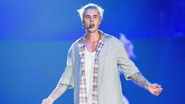 Justin Bieber presta homenagem a Liam Payne após morte trágica; assista