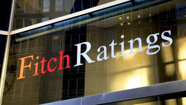 Fitch: descarbonização da economia mundial está progredindo muito lentamente