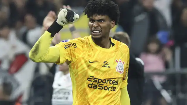 Hugo Souza não se abala com derrota e confia no Corinthians: ‘Demos uma aula de resiliência’