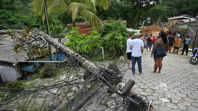Tempestade causa apagão e uma morte em São Paulo; 3 também morrem em Bauru