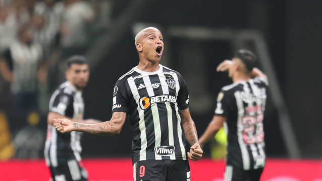 Deyverson destrói River, e Atlético-MG abre vantagem na final da Libertadores