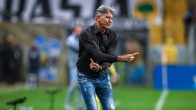 Renato Gaúcho intimida imprensa e ameaça não dar mais entrevistas: ‘Não tenho medo de ninguém’