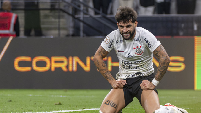 ‘Quase quebrei o pé’, diz Yuri Alberto ao detalhar chute em cabeça de porco no Derby