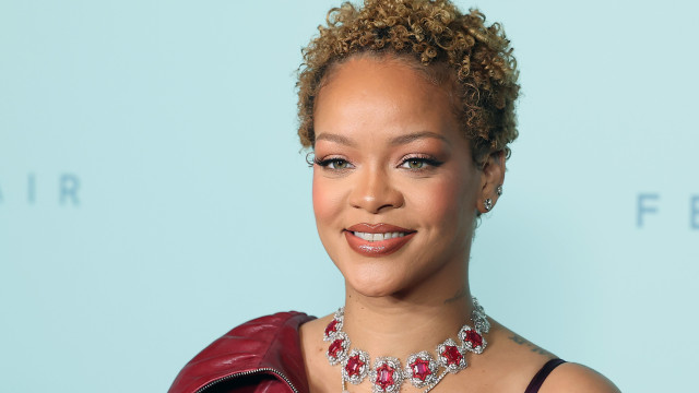 Rihanna diz que torcia pela seleção brasileira e era fã de Ronaldinho Gaúcho