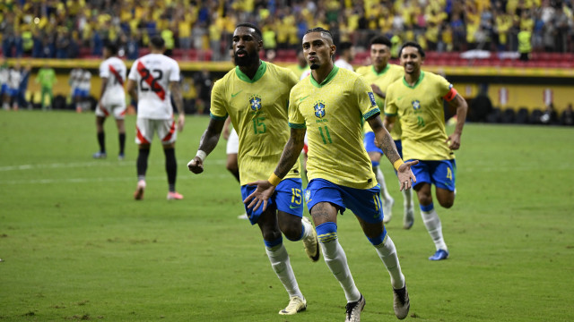 Com suspensão, seleção deve ter ao menos uma mudança para jogo contra Uruguai