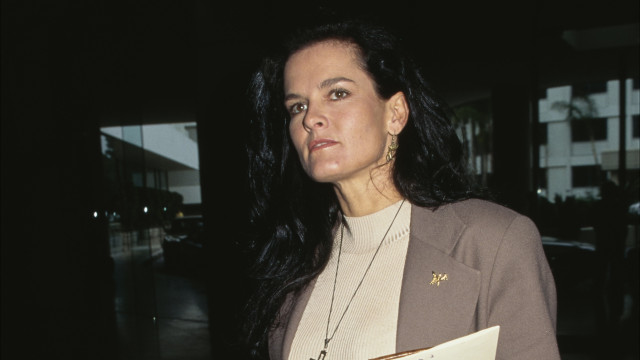 Nunca pensei que ele fosse matar minha irmã, diz Denise Brown sobre O.J. Simpson