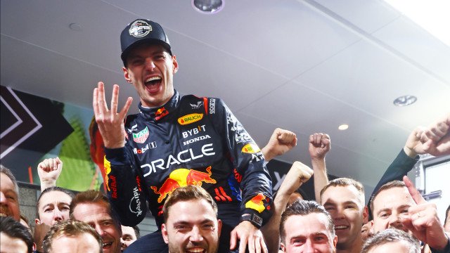 Verstappen conquista tetracampeonato mesmo chegando em 5º; Russell vence o GP de Las Vegas