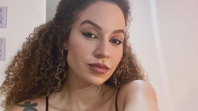 Ananda se manifesta após BO contra Ana Paula Minerato