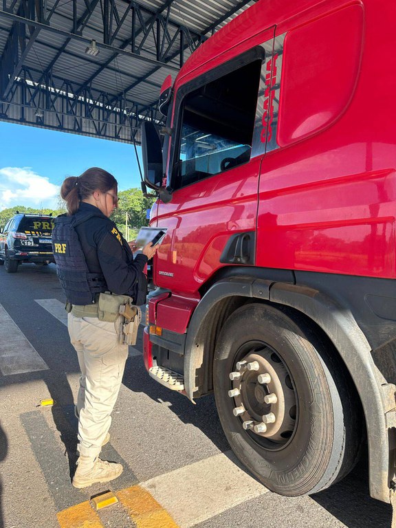 Motorista é preso por porte de droga e descumprimento da Lei do Descanso em Barra do Garças 