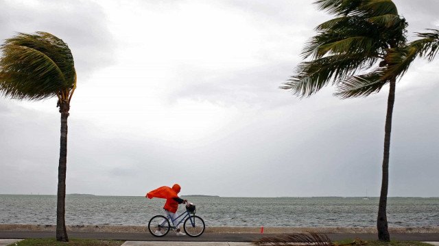 Inmet emite alerta para chuvas intensas e ventos de até 60 km/h no Brasil