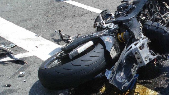 Morre pai de Wesley, do Inter, em acidente de moto; time cancela zona mista