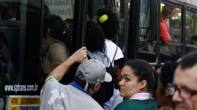 Tarifa de ônibus na cidade de SP deve ficar entre R$ 5 e R$ 5,20, aponta SPTrans