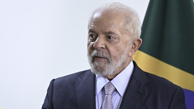 Governo Lula inclui supersalários na PEC do pacote de cortes, mas deixa militares de fora