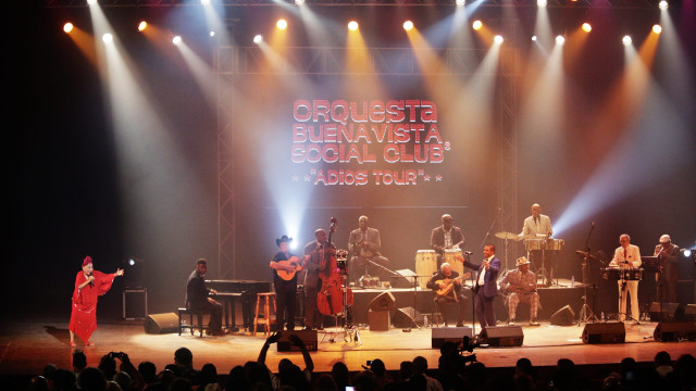 Buena Vista Social Orchestra faz show em São Paulo em 2025