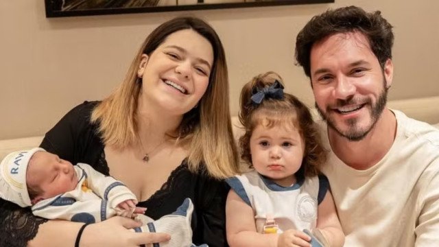 ‘Vamos reintroduzir o leite’, diz Eliezer ao atualizar sobre estado de saúde do filho