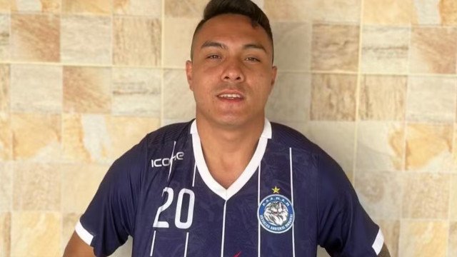 Os policiais estão em casa, recebendo seu salário, diz pai de universitário morto por PM