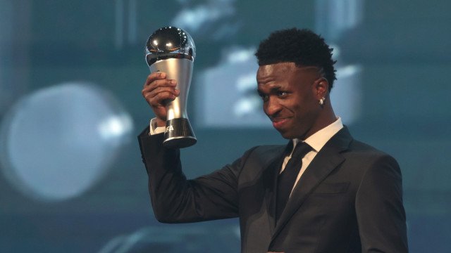 Vini Jr. é eleito o melhor do mundo pela FIFA