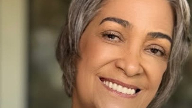 Influenciadora Fernanda Britto morre aos 64 anos após sofrer AVC