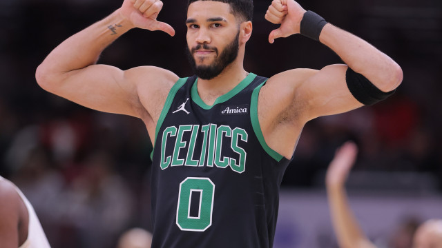 Tatum brilha e faz primeiro ‘triple-double’ com mais de 40 pontos nos Celtics desde Larry Bird