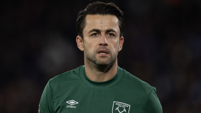 Goleiro do West Ham está ‘consciente’ após sofrer choque de cabeça no Campeonato Inglês