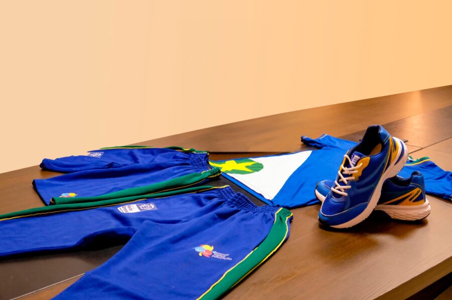 Seduc investe R$ 77,5 milhões na aquisição de kits de uniformes para 2025