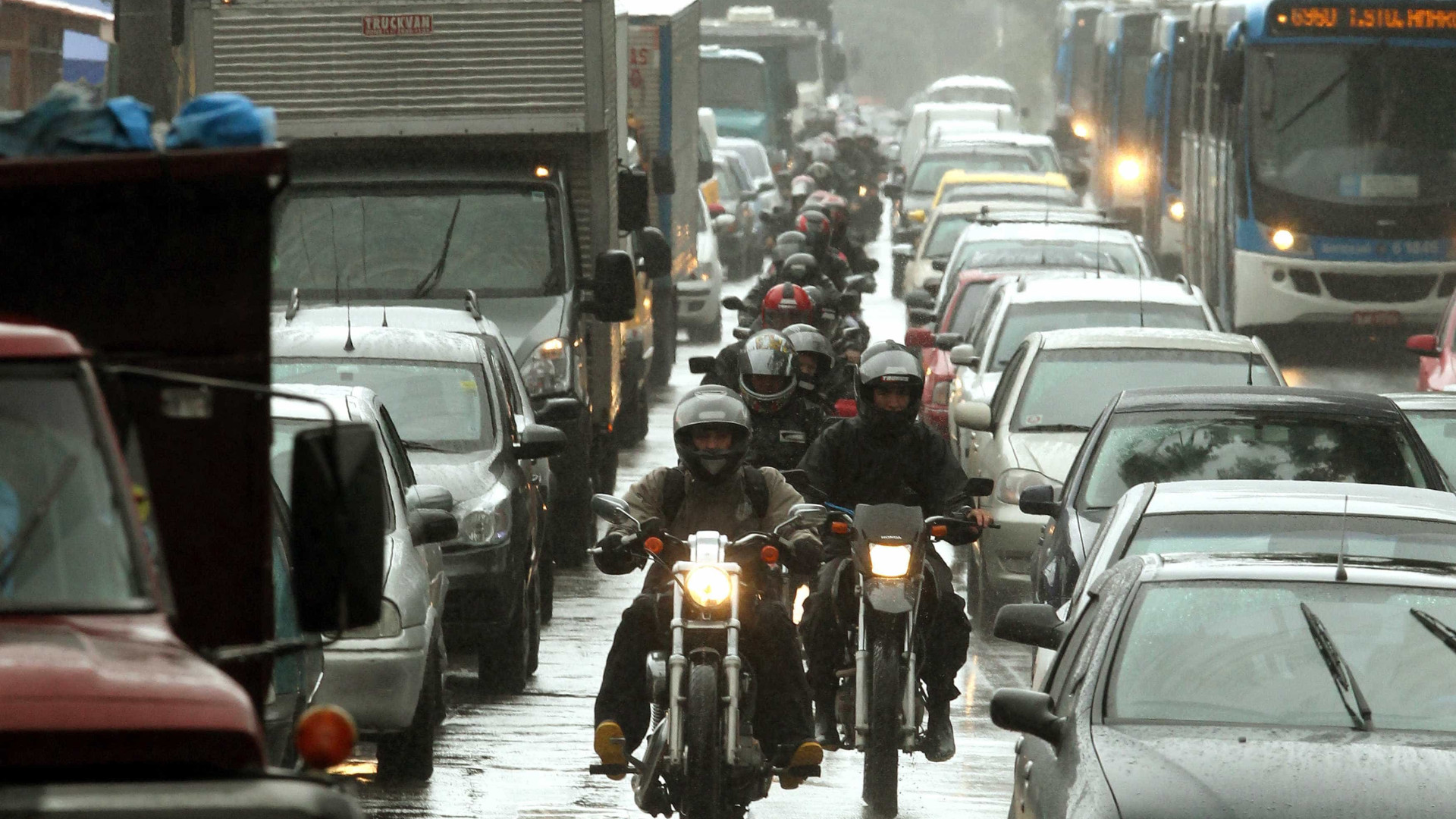 Justiça de SP recusa pedido da 99, e proibição de caronas em motos segue em vigor