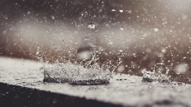 Chuva tira cerca de 190 pessoas de casa e gera temor de novos deslizamentos em MG
