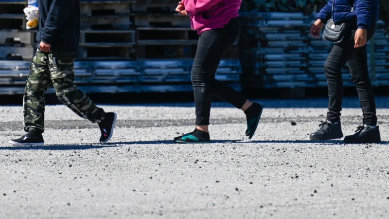 Governo vai montar posto de acolhimento em BH para deportados dos EUA
