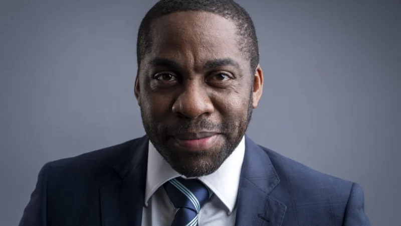 Lázaro Ramos vai estar na terceira temporada de ‘Os Outros’