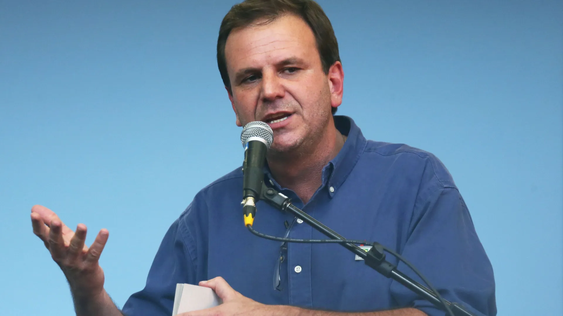 Paes assina acordo para criar no Rio posto avançado do Fórum Econômico Mundial