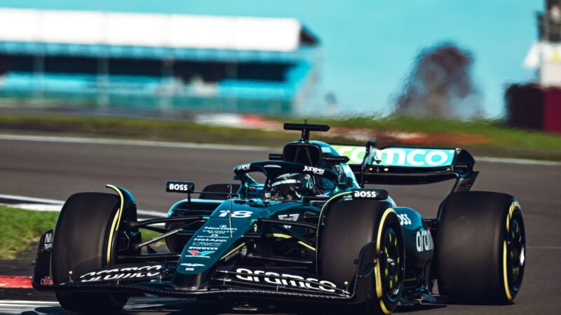 Aston Martin pode desembolsar R$ 7,4 bilhões para ter Verstappen na Fórmula 1