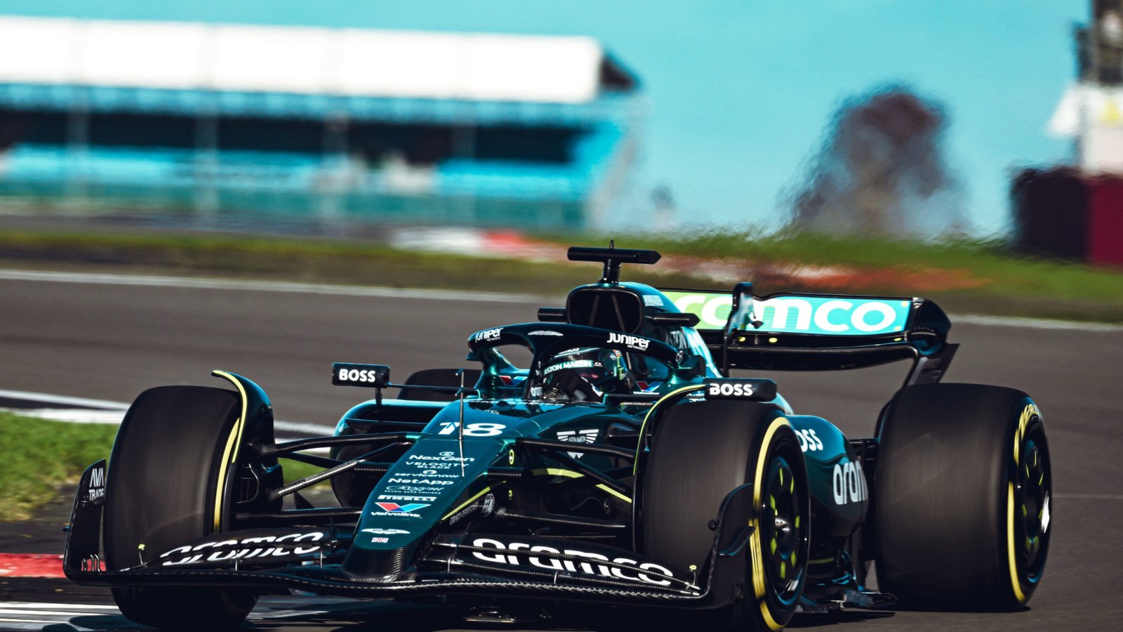 Aston Martin pode desembolsar R$ 7,4 bilhões para ter Verstappen na Fórmula 1