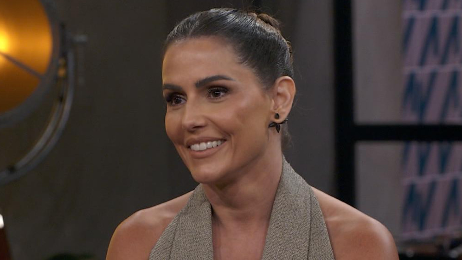 Deborah Secco revela causa da morte da sua irmã mais velha, aos 5 anos