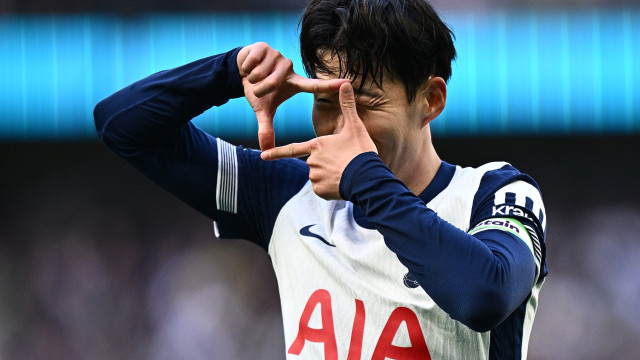 Tottenham acaba com as dúvidas sobre o futuro de Son