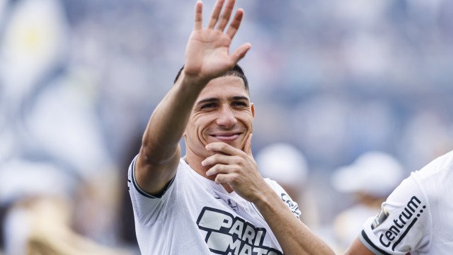 Reforço do Lyon, argentino Almada se despede do Botafogo: ‘Foi incrível’