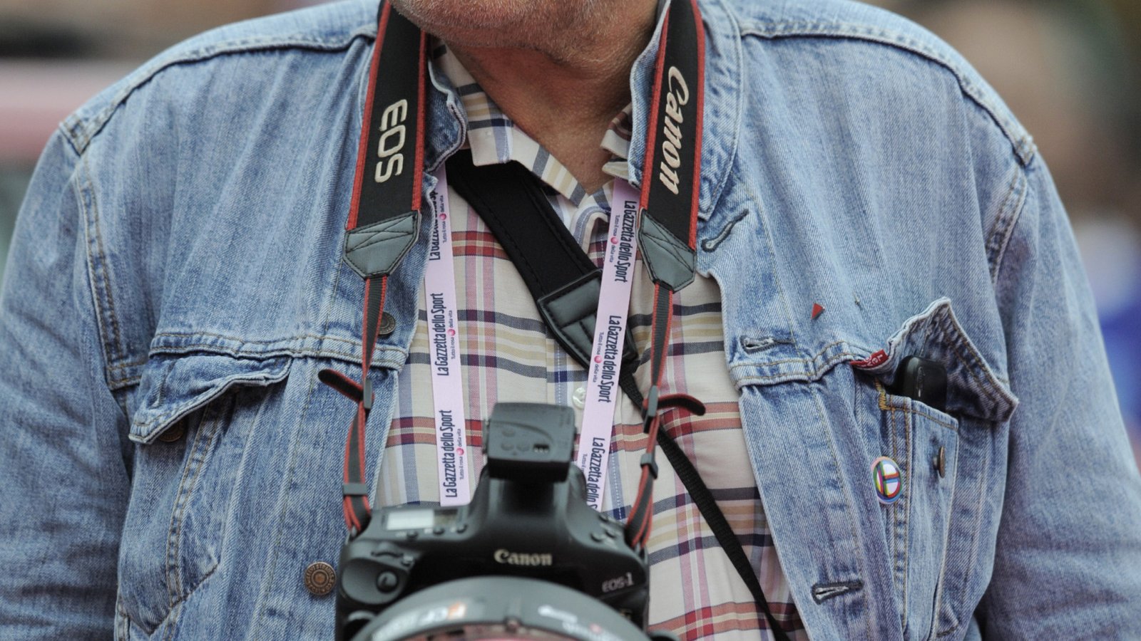 Morre Oliviero Toscani fotógrafo das polêmicas campanhas da Benetton