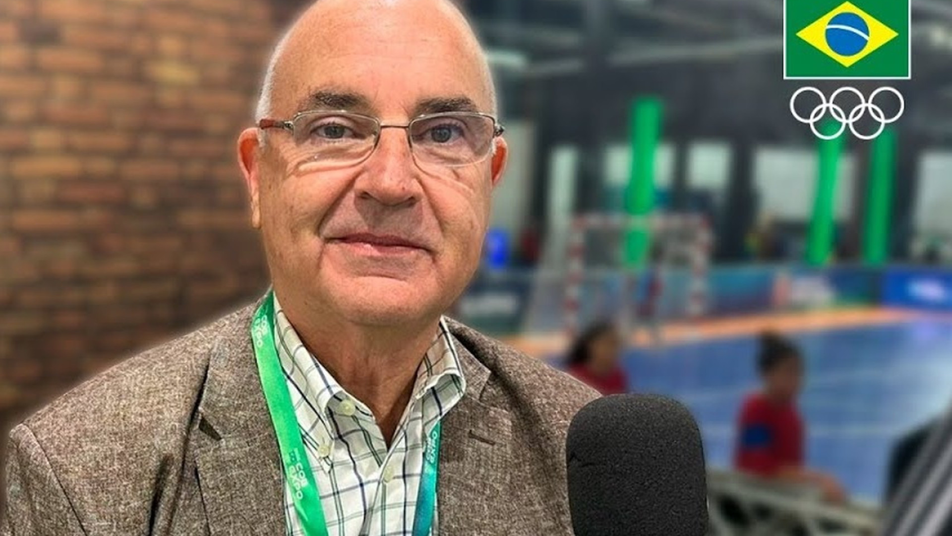 Ex-técnico da seleção, Radamés Lattari é eleito presidente da CBV por aclamação