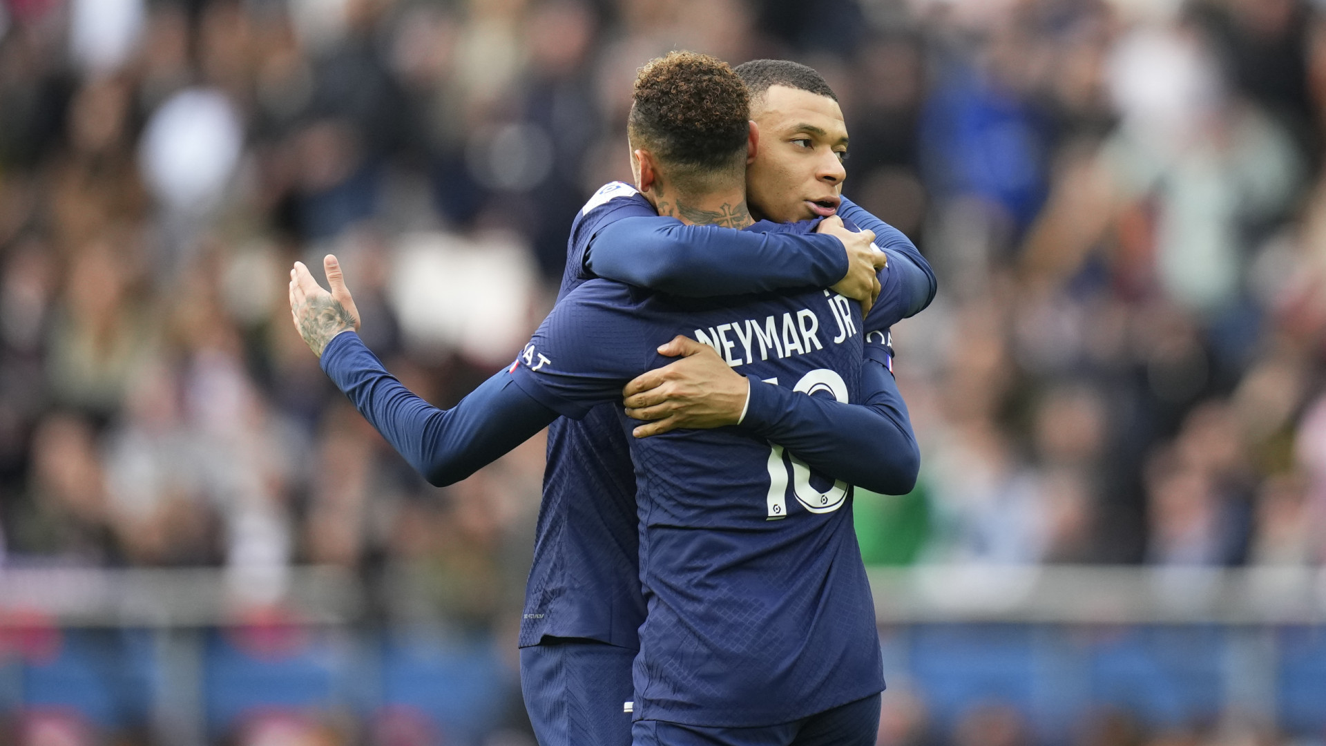 Neymar confirma que Messi motivou ruptura com Mbappé: “Ficou enciumado”