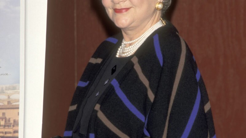 Morre a atriz Joan Plowright, estrela de ‘101 Dalmatas’, aos 95 anos