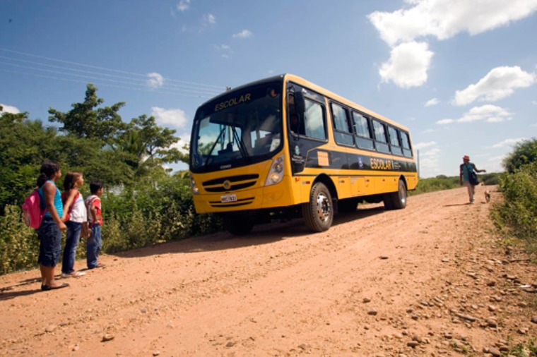 Ministério Público aciona Justiça para regularização do transporte escolar em Juína