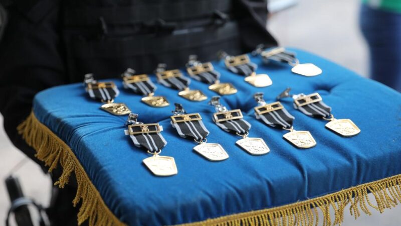 Bope homenageia 43 autoridades em solenidade de celebração de 37 anos da unidade; Entre as autoridades contempladas estava o vice-governador Otaviano Pivetta