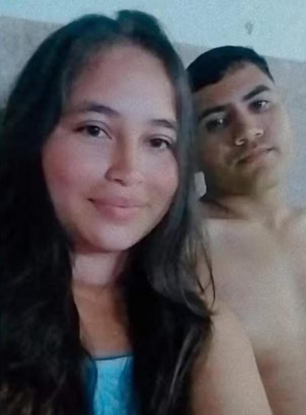 Após morte da esposa e do bebê, o marido decide recomeçar a vida na sua cidade natal
