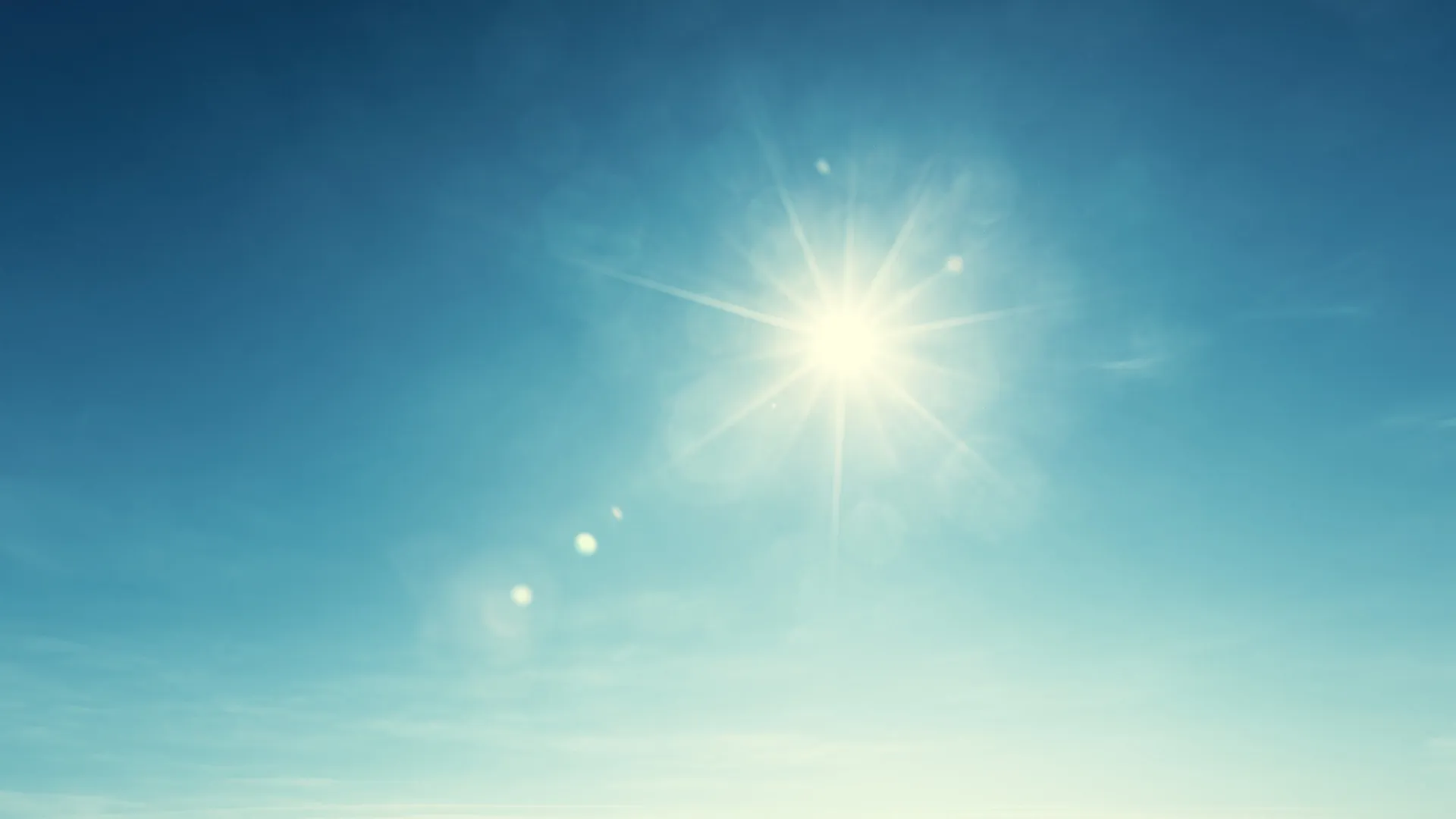 Sábado tem alertas para tempestade e calor extremo no país
